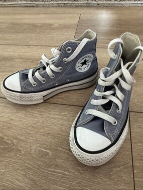 Converse Kids High Top Sneakers in Light Blue-Gray